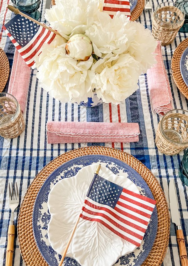 Making Your 4th of July BBQ Really Pop- Decorations